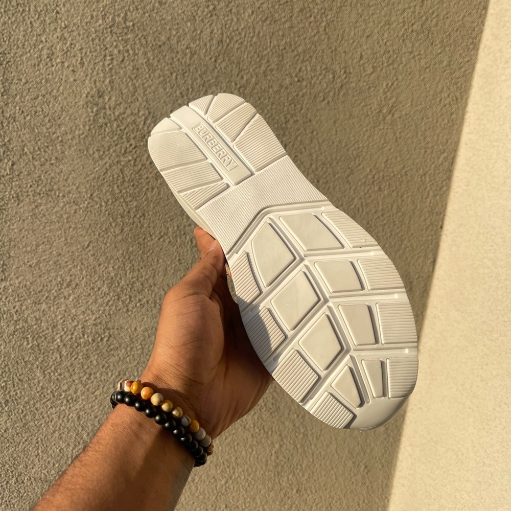 Burberry Men Trainers Size 45 - Picture 7 of 7